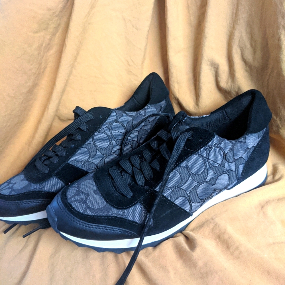 NEW Coach Sneakers, size 8.5, Never Worn